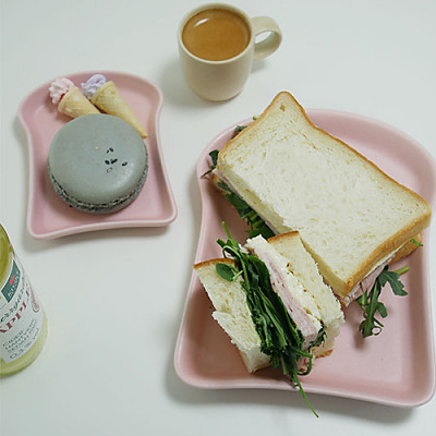 Brunch Set (Component: 1 EA + Macaron Serving 1 EA + Bread Plate L 1 EA)